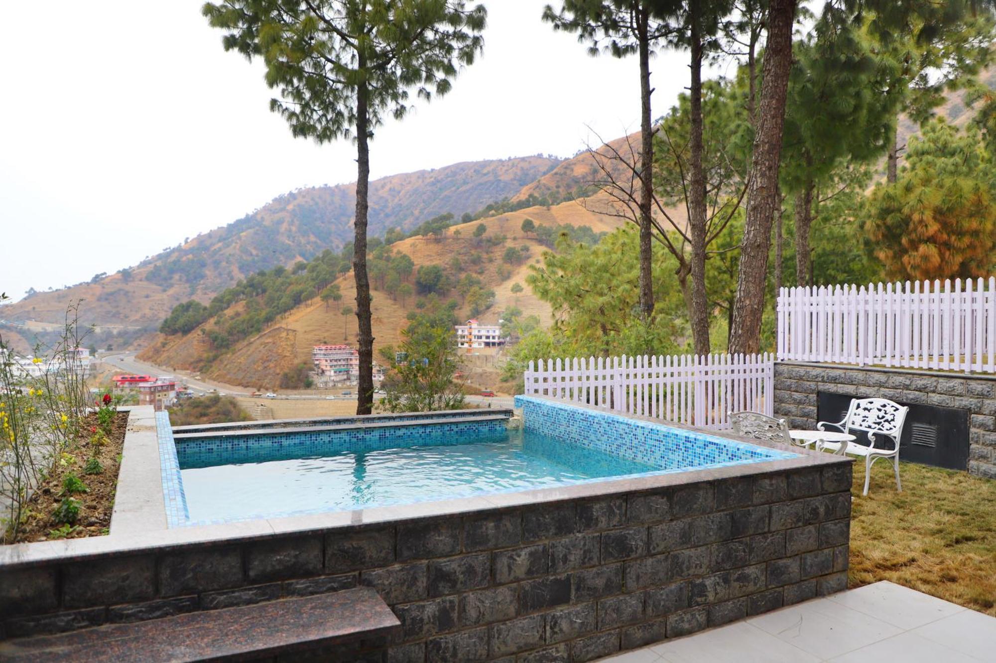 Отель Deventure Shimla Hills Kandaghat Экстерьер фото