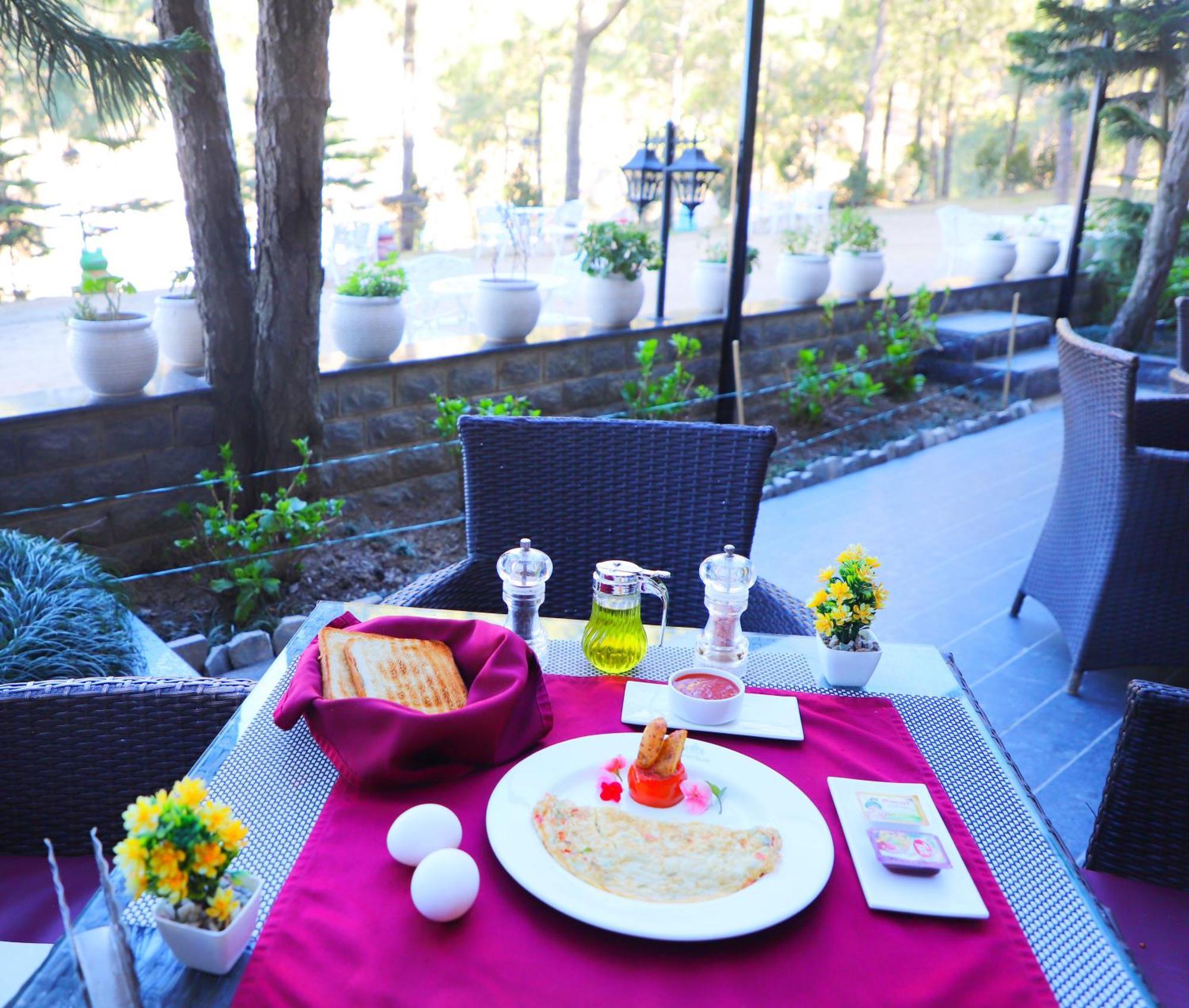 Отель Deventure Shimla Hills Kandaghat Экстерьер фото